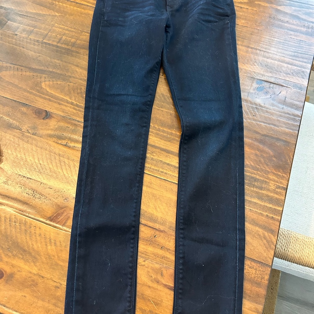 Express Sleek Dark Blue Women's Supersoft mid rise Skinny Jeans new Never worn